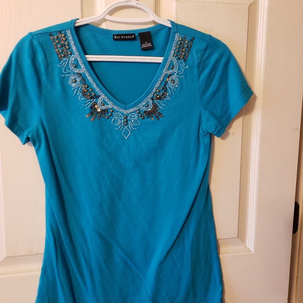 Tee